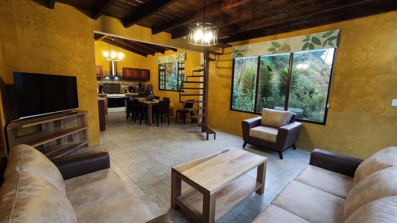 "Casa Verde" En Banos De Agua Santa Con Vista Al Volcan Tungurahua Экстерьер фото