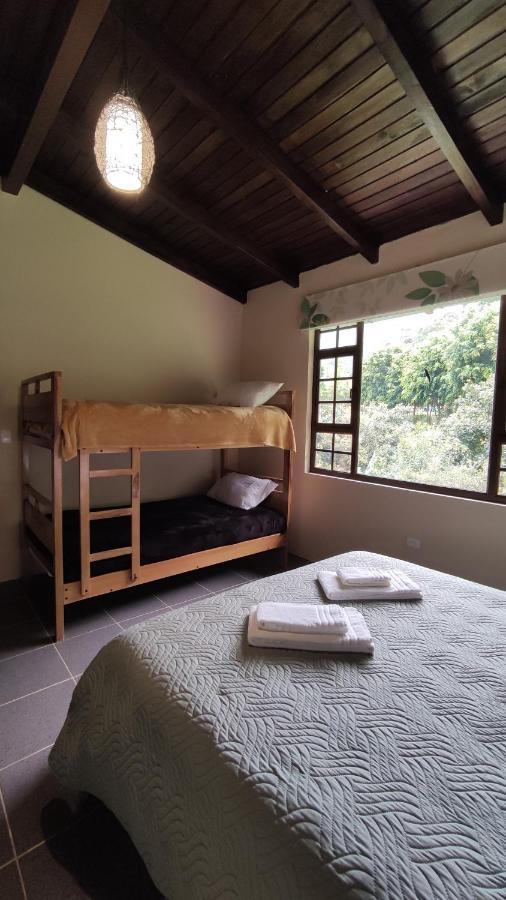 "Casa Verde" En Banos De Agua Santa Con Vista Al Volcan Tungurahua Экстерьер фото